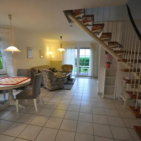 Nr 41 - Am Yachthafen