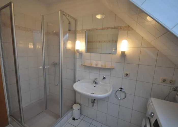 Nr 41 - Am Yachthafen Nyaraló